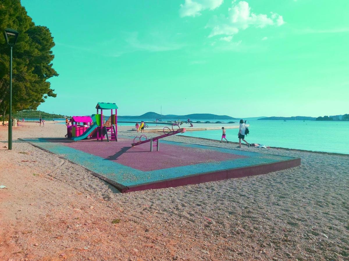Apartman Arija-Pino Vodice Exteriör bild