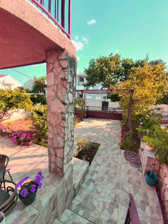 Apartman Arija-Pino Vodice Exteriör bild