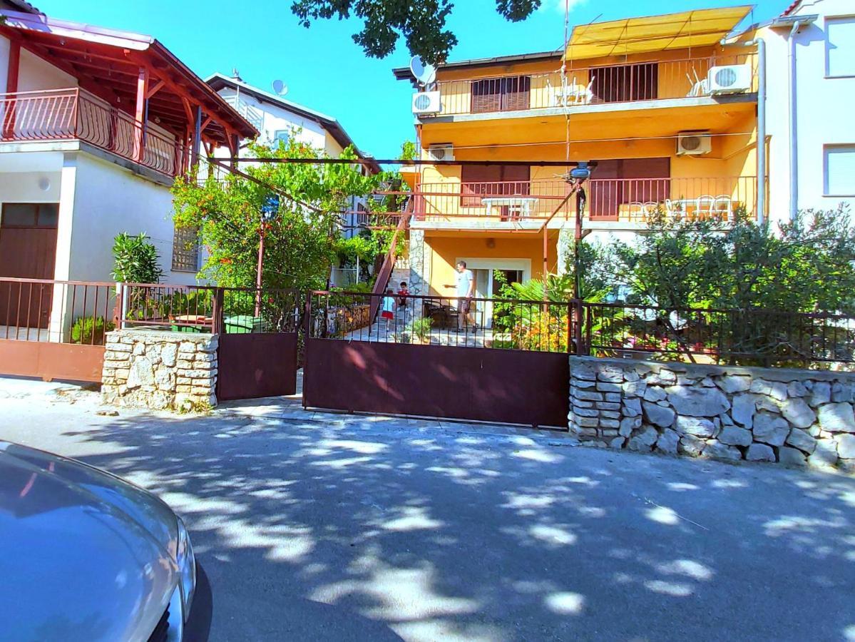 Apartman Arija-Pino Vodice Exteriör bild