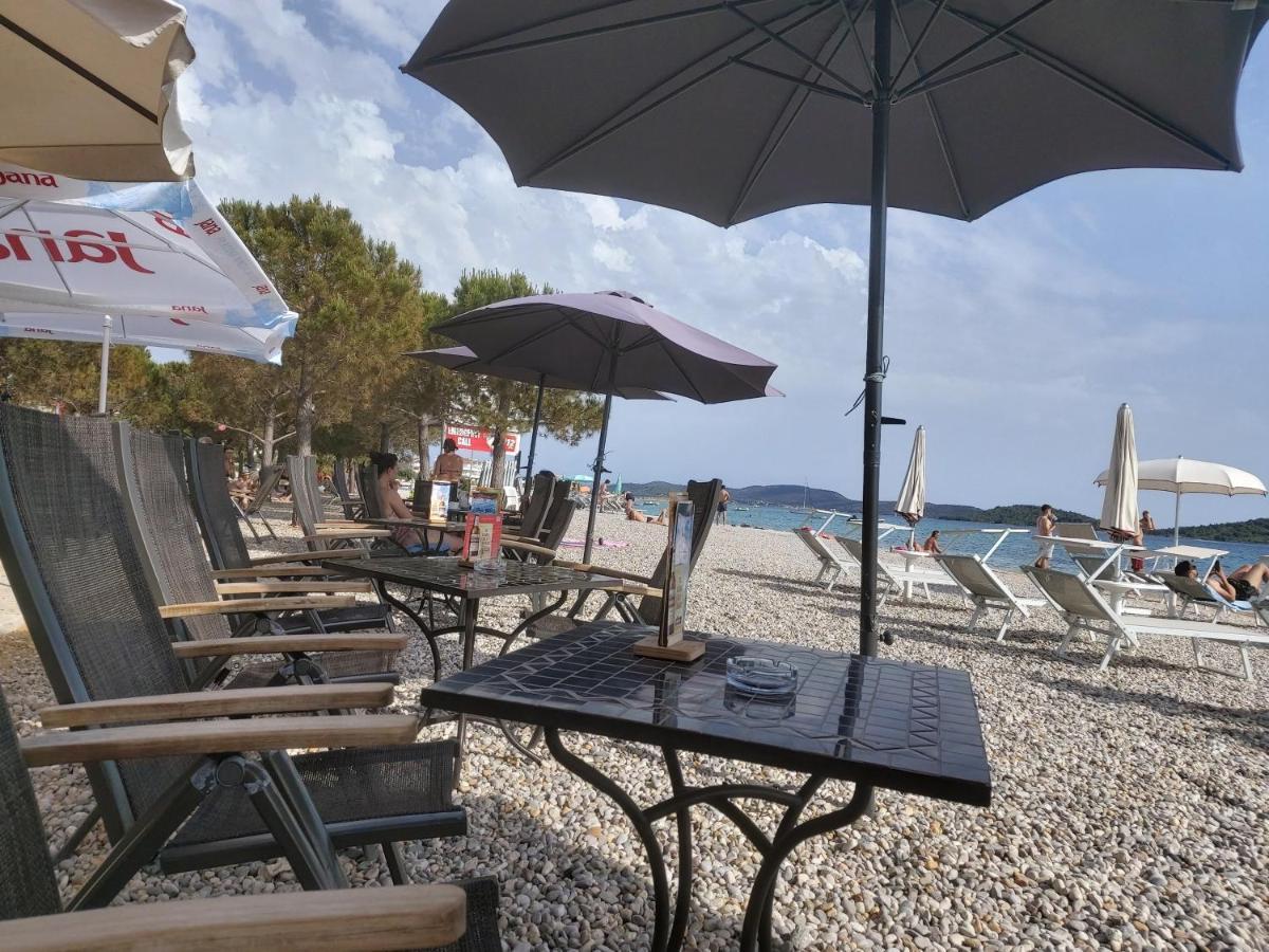 Apartman Arija-Pino Vodice Exteriör bild