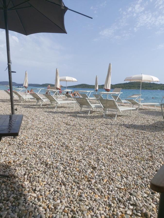 Apartman Arija-Pino Vodice Exteriör bild
