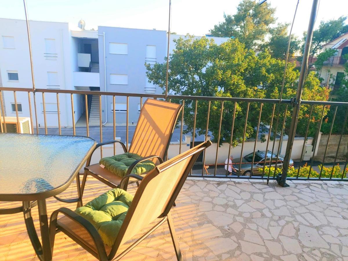 Apartman Arija-Pino Vodice Exteriör bild